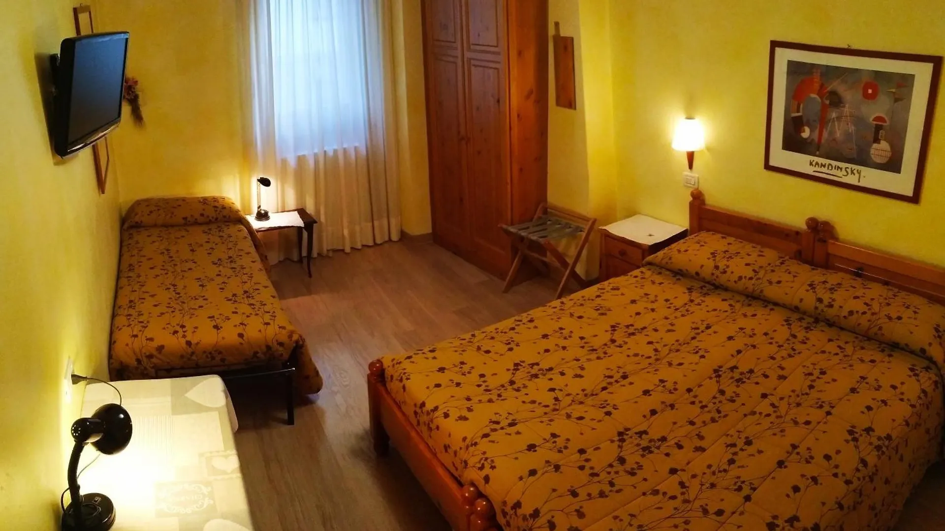 בורמיו Hotel Silene Parking And Garage